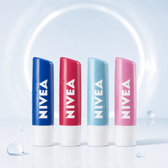 بالم لب نیوآ  Nivea Lip Balm