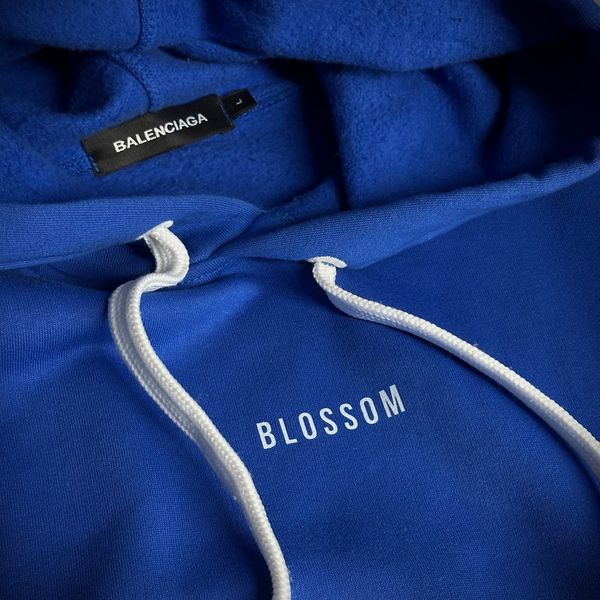 819 - هودی bloosom آبی