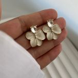 گوشواره میناکاری گل