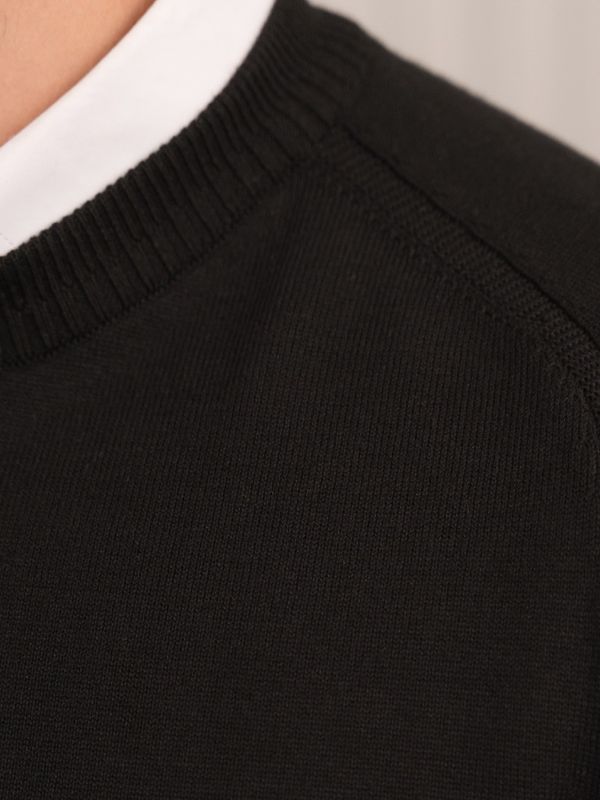 بافت یقه گرد مشکی sh401