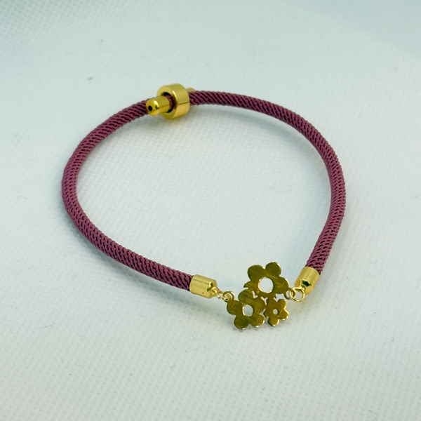 دستبند طلا با نخ ابریشمی طرح دسته گل