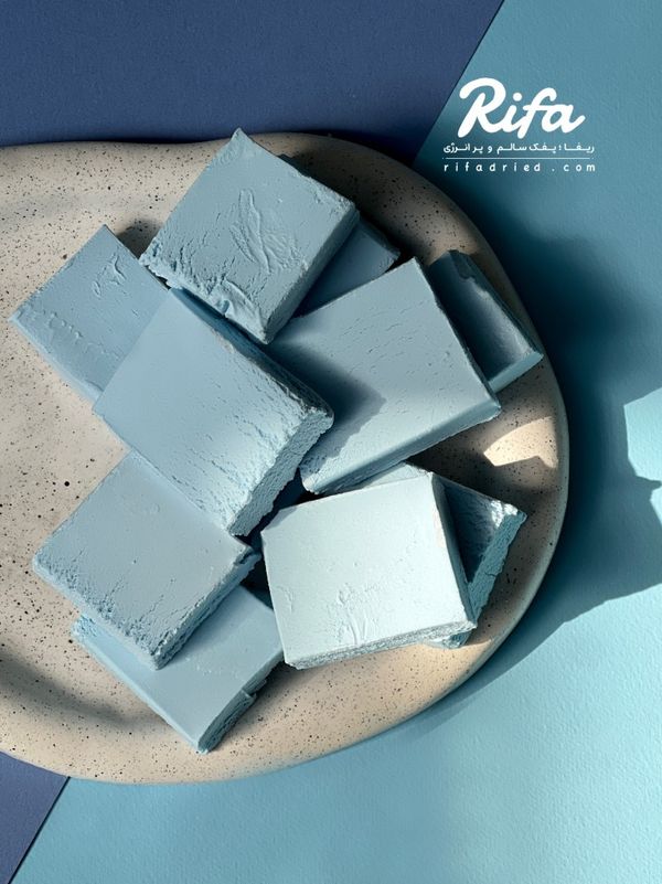 بستنی خشک انجمادی پفکی طعم بلوبری