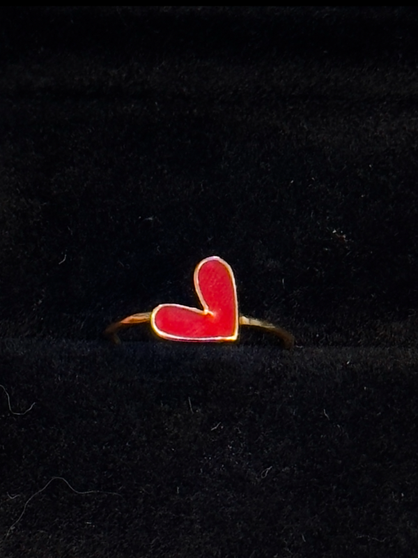 انگشتر قلب قرمز