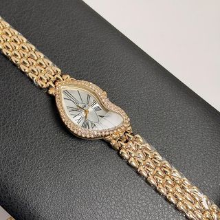 ساعت دفرمه طرح کارتیر