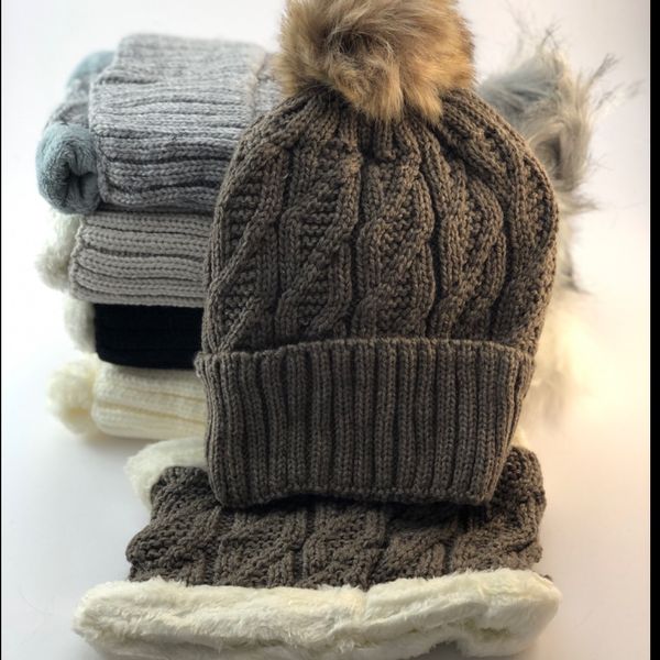 کلاه و شال گردنی مارپیچ