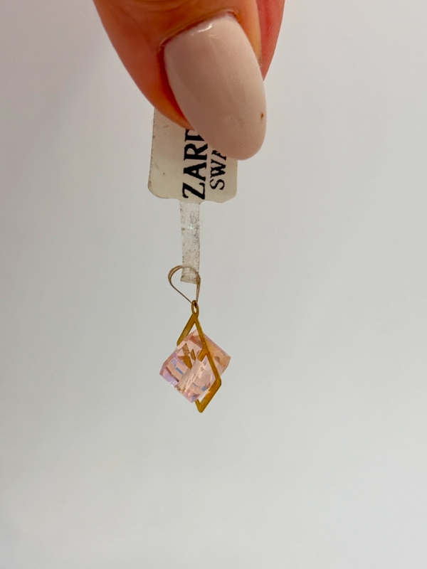 پلاک سواروسکی مکعب صورتی