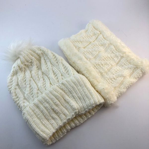 کلاه و شال گردنی مارپیچ