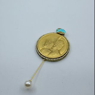 گل سینه طرح سکه فیروزه