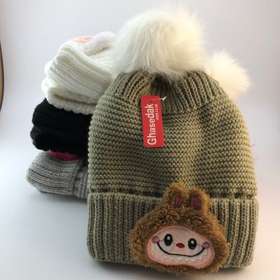 کلاه وشال گردنی لبوبو2