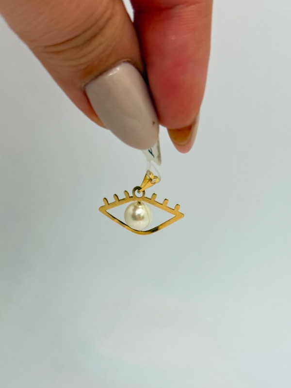 پلاک مرواریدی چشم