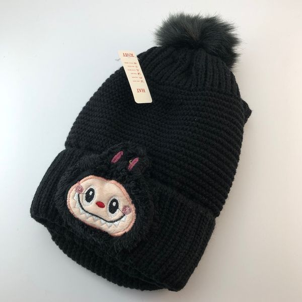 کلاه وشال گردنی لبوبو2