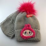 کلاه وشال گردنی لبوبو2