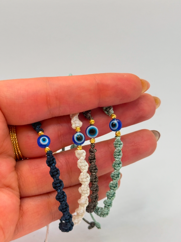 دستبند نخی چشم نظر