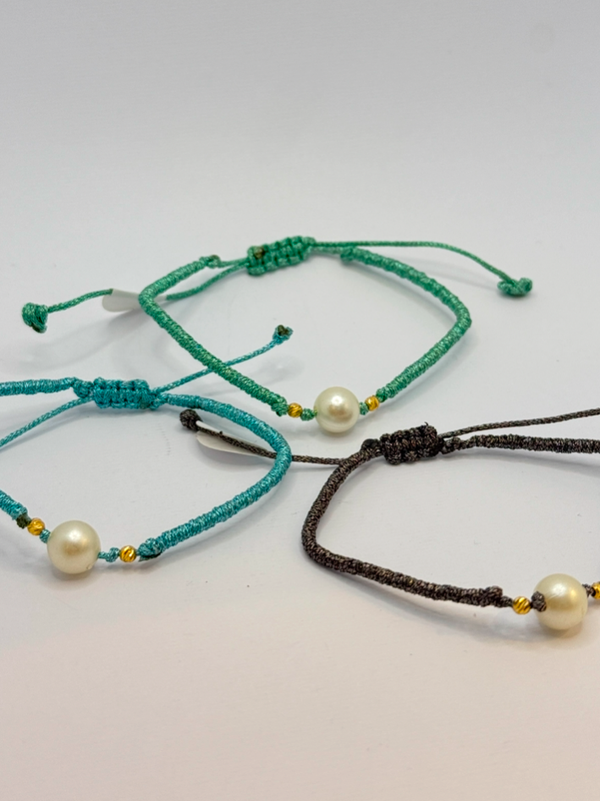 دستبند نخی مرواریدی