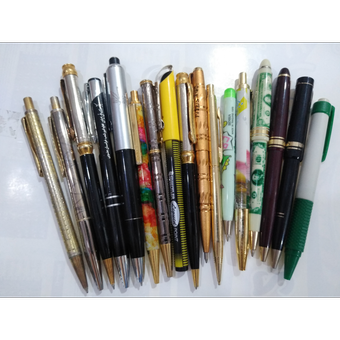 17 عدد خودکار کلکسیون خراب جهت کلکسیون