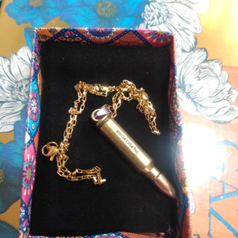 آویز طلایی فشنگ و گلوله