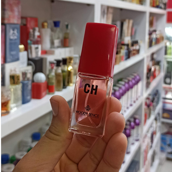عطر جیبی سی اچ مردانه وودی سنس 15میل