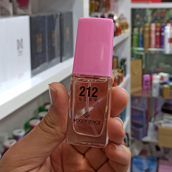 عطر جیبی 212سک.سی زنانه وودی سنس 15میل