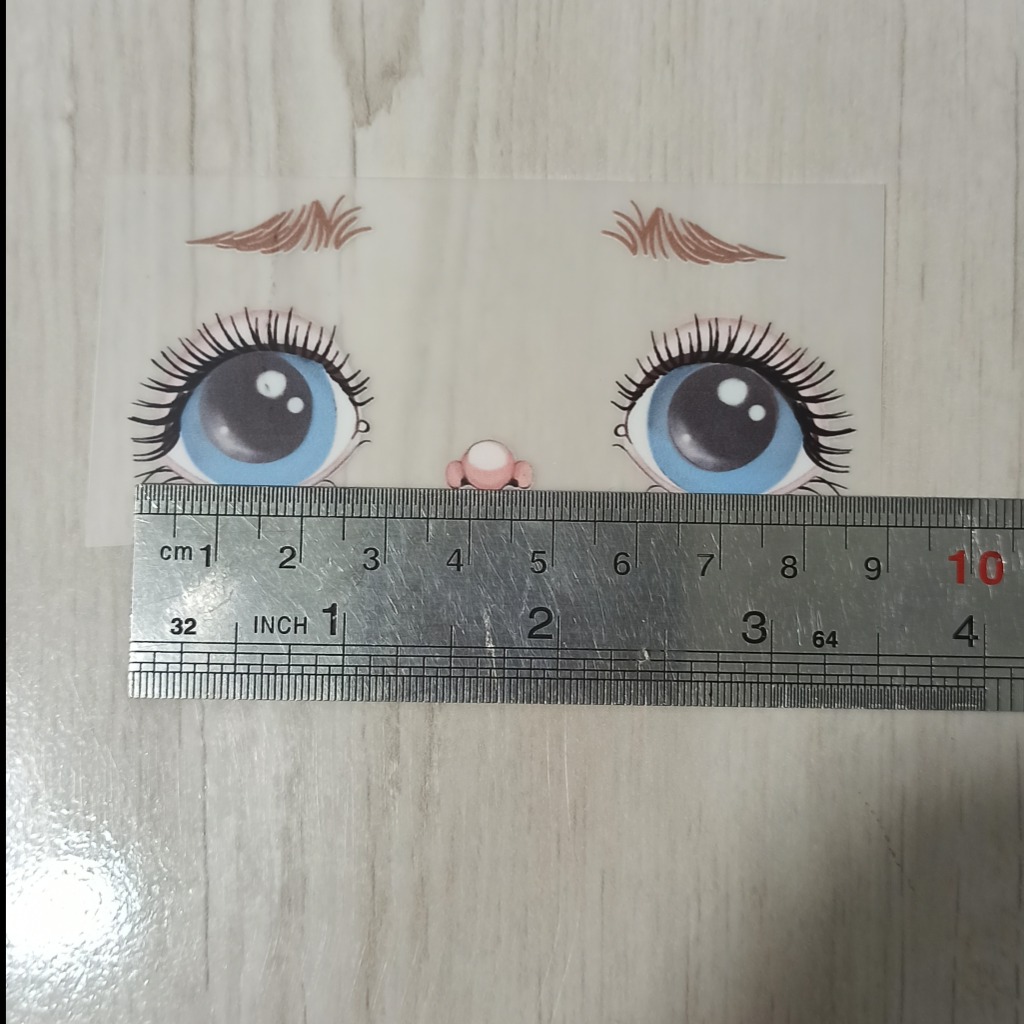 برچسب چهره عروسک