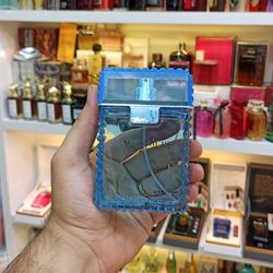 ادکلن ورساچه او فرش شرکتی