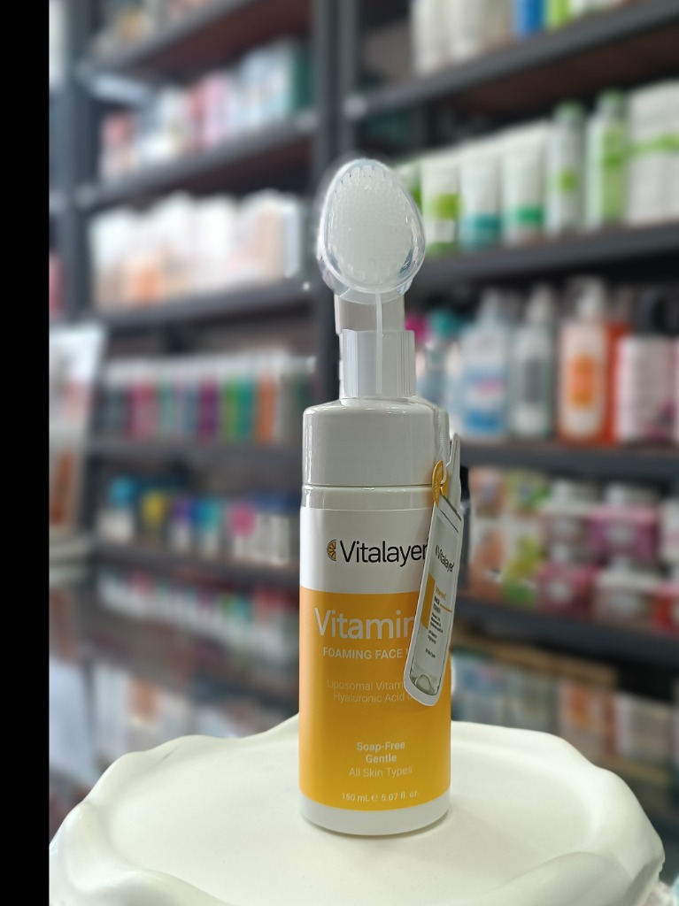 فوم شست‌وشوی صورت ویتالیر مدل VITAMIN C مناسب انواع پوست حجم 150 میلی‌لیتر