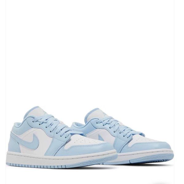 کفش بسکتبال نایکی ایر جردن مدل white/ice blue