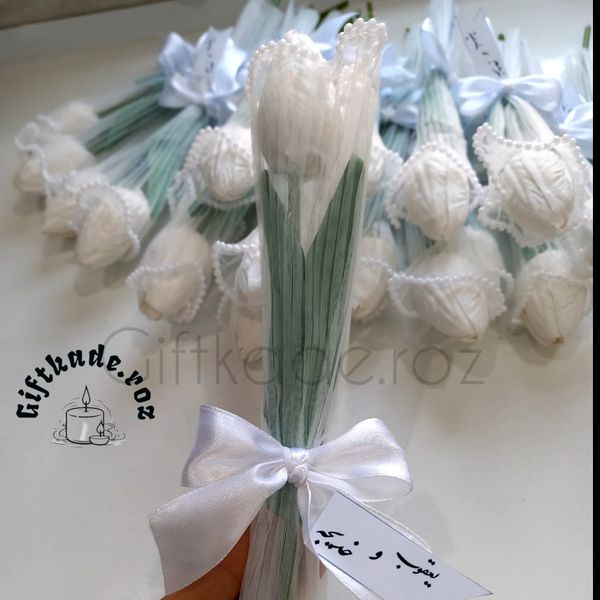 گیفت عروسی شاخه گل لاله