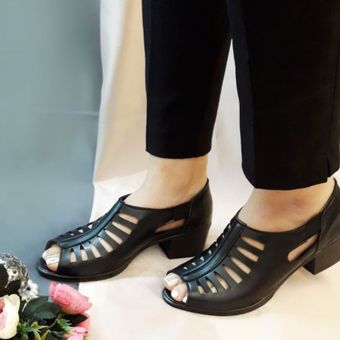 صندل کشی چرم زنانه مدل حصیری کد 225  کفش پاشنه 5 سانتی مجلسی اداری اسپرت بادوام و ظریف