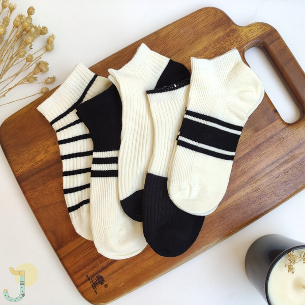 جوراب مچی کبریتی زنانه سفید مشکی وارداتی