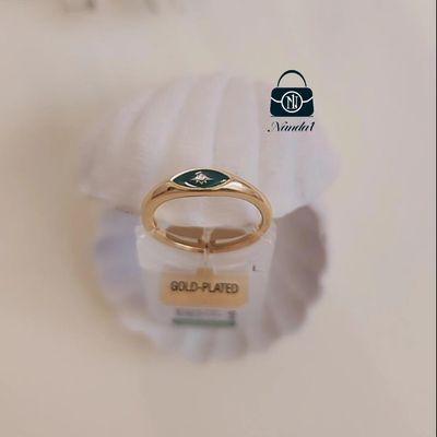 انگشتر نگین سبز