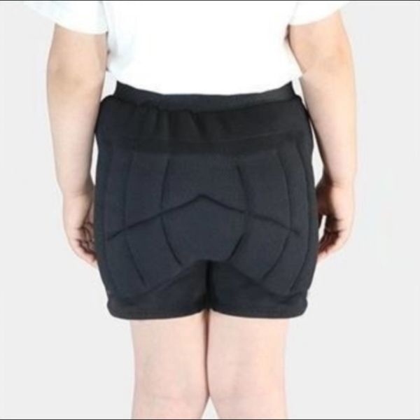 شلوارک ضربهگیر ورزشی مدل Crash Pants محافظ لگن و ران مناسب اسکیت و هنرهای رزمی | تست شده پِلا شاپ