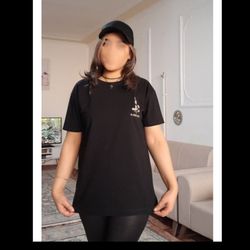 تیشرت مشکی گلدوزی جیبی Flower | پنبه سوپر، سایز 2X مناسب 36 تا 46