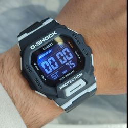 ساعت جیشاک GBD200با بند مشکی ضد آب مدل 58358