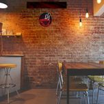 چراغ دیواری مدل نئون طرح فنجان قهوه