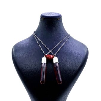 گردنبند مدل شیشه و قلب عشق