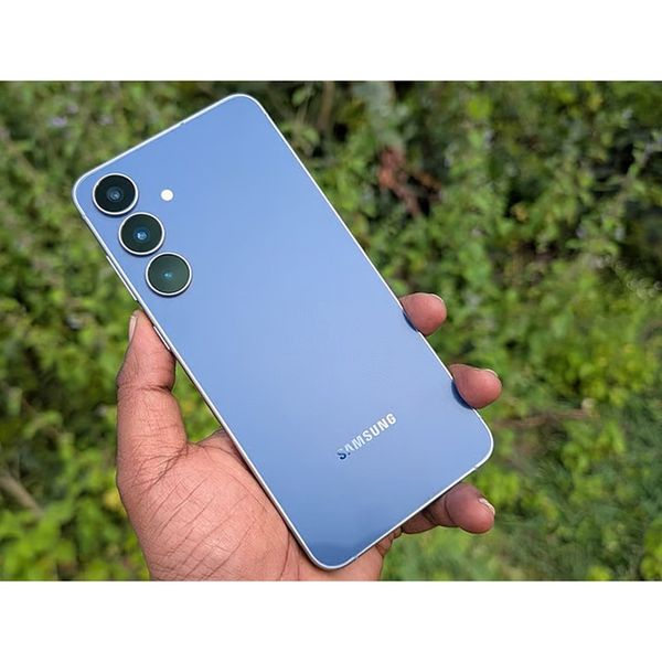 گوشی موبایل سامسونگ مدل Galaxy S25 FE دو سیم کارت ظرفیت 256 گیگابایت و رم 8 گیگابایت - ویتنام