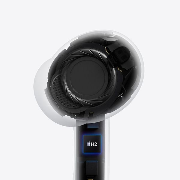 هدفون بلوتوثی اپل مدل AirPods Pro 3 با نویز کنسلینگ فعال، قابلیت پخش صدای محیطی، عمر باتری 10 ساعت، مقاوم در برابر رطوبت و عرق
