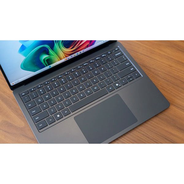 لپتاپ مایکروسافت مدل Surface Laptop 7 Copilot Plus PC با پردازنده Snapdragon X Plus، رم LPDDR5x 16GB با فرکانس 8448MHz، حافظه S