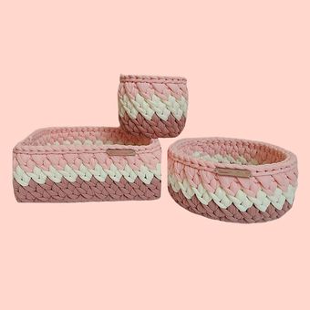 سبد قلاب بافی تریکو طرح نوزادی کج راه کد 55 مجموعه 3 عددی