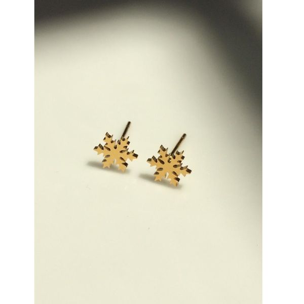 گوشواره زنانه طرح دانه برف مدل 43