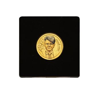 سکه یادبود به عیار 995 برند پرنیا طرح استاد شجریان