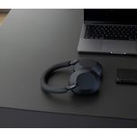 هدفون بیسیم سونی مدل WH-1000XM5 با نویز کنسلینگ فعال (ANC)، درگاه شارژ USB Type-C، دارای 4 میکروفون با فناوری Beamforming، پشتی