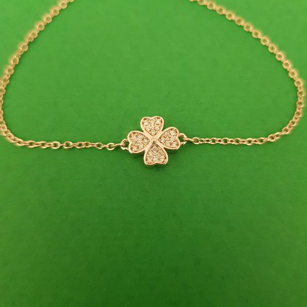 دستبند زنانه مدل گل 4 پر