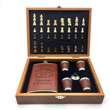 قمقمه چرمی جک دنیل + ست شطرنج دار