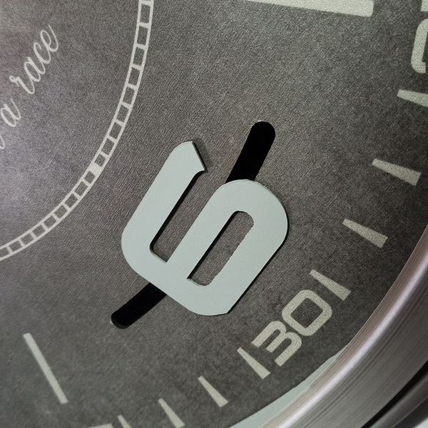 ساعت دیواری گارنت مدل 5262*750