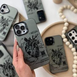 کاور نینجا قاب مدل سوکول طرح قلب مناسب برای گوشی موبایل اپل iPhone 16 Pro Max