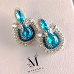 گوشواره زنبق