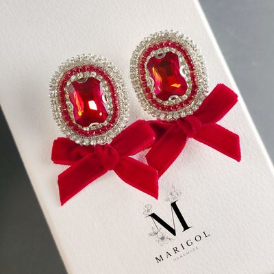 گوشواره پاپیونی