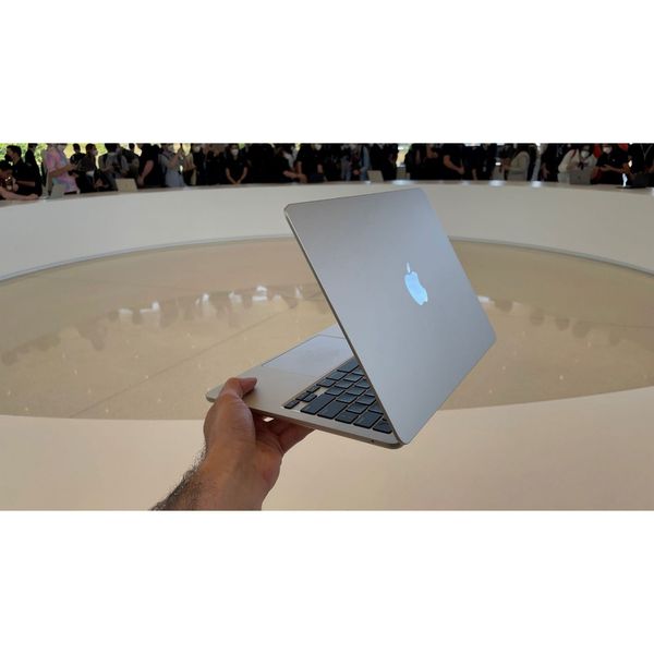 لپ تاپ 13.6 اینچی اپل مدل MacBook Air MC7U4 2022 LLA-M2-16GB RAM-256GB SSD