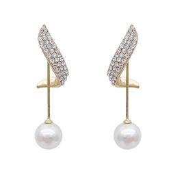 گوشواره زنانه با روکش طلا مدل هلال پیچ و آویز مروارید